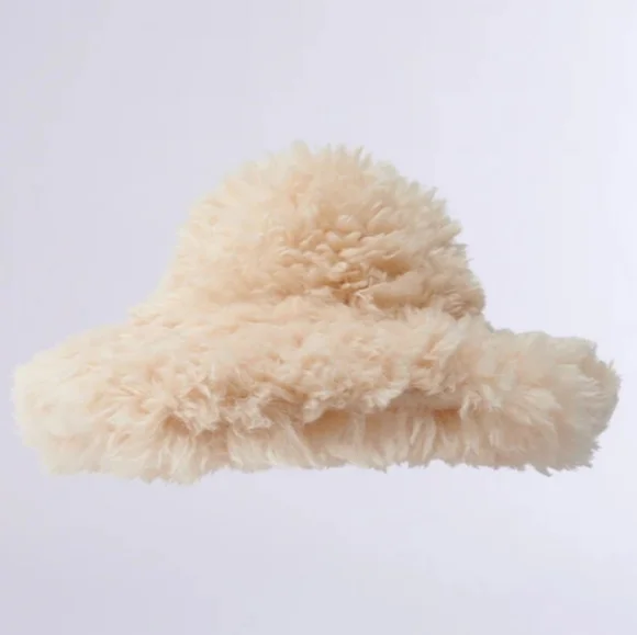 AKIRA Ultimate Fluff Bucket Hat - Picture 2 of 6